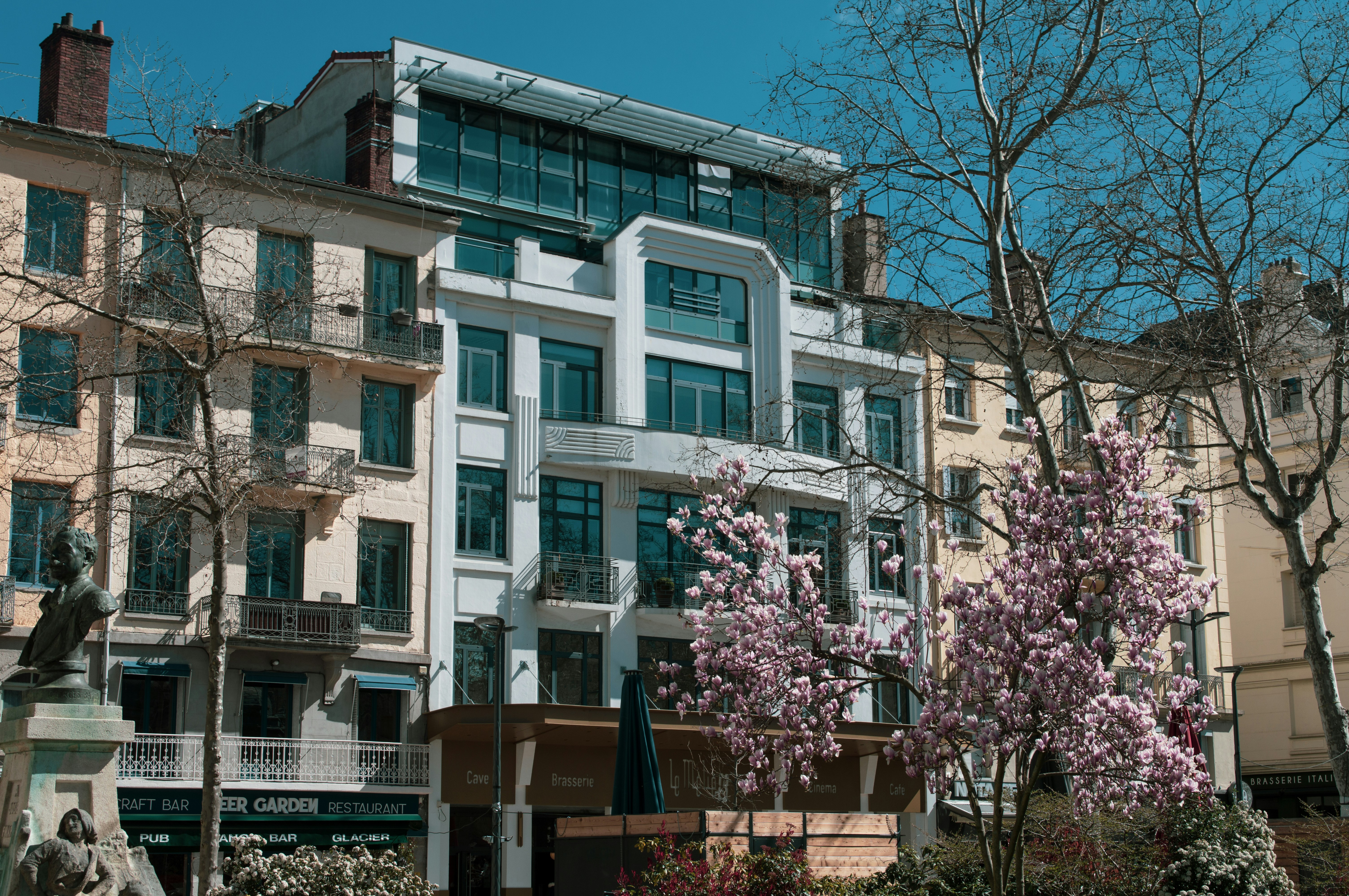 Place Jean Jaurès - love room à Saint-Etienne