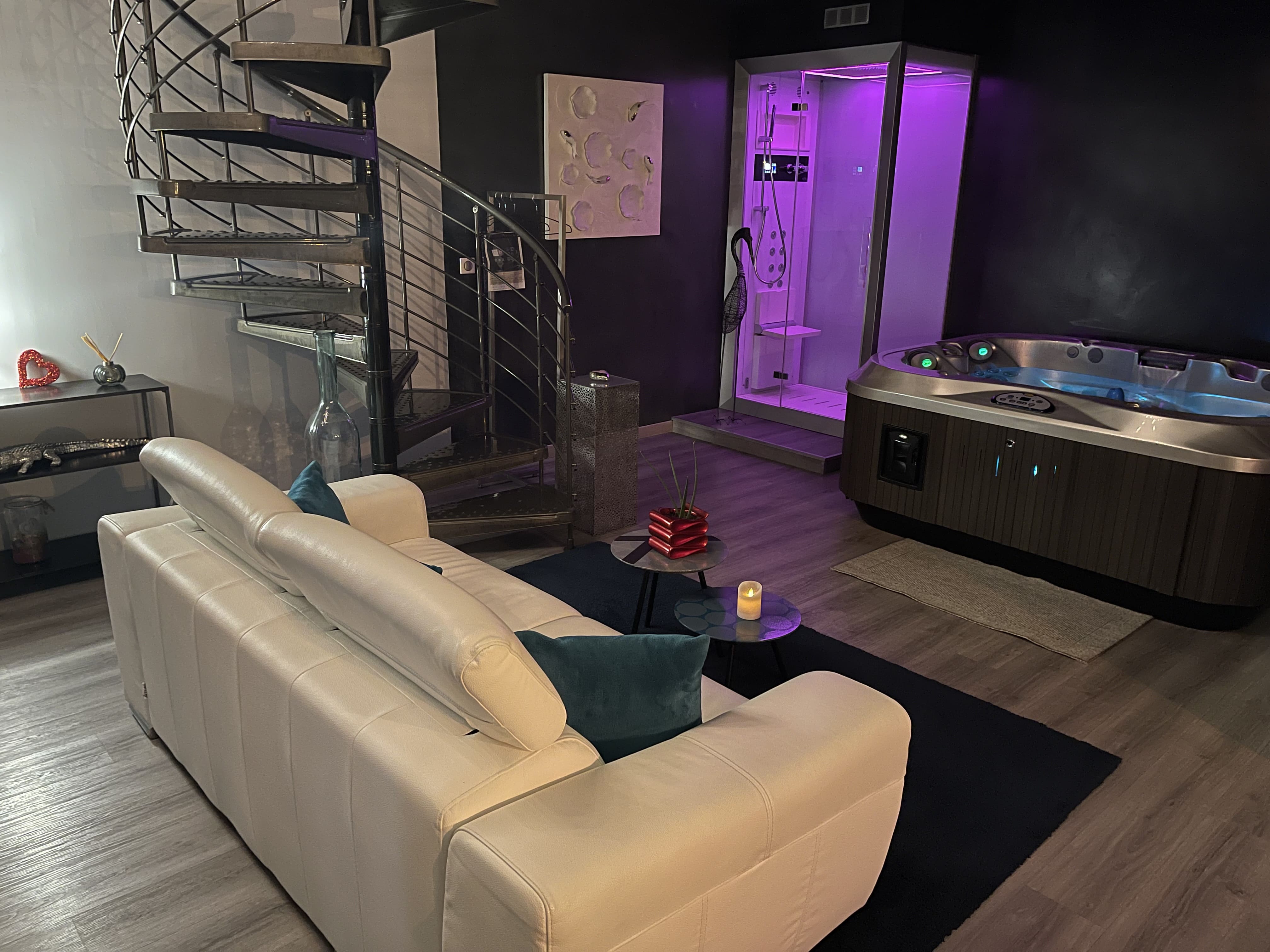 Suite avec Jacuzzi et Hammam by Edenight